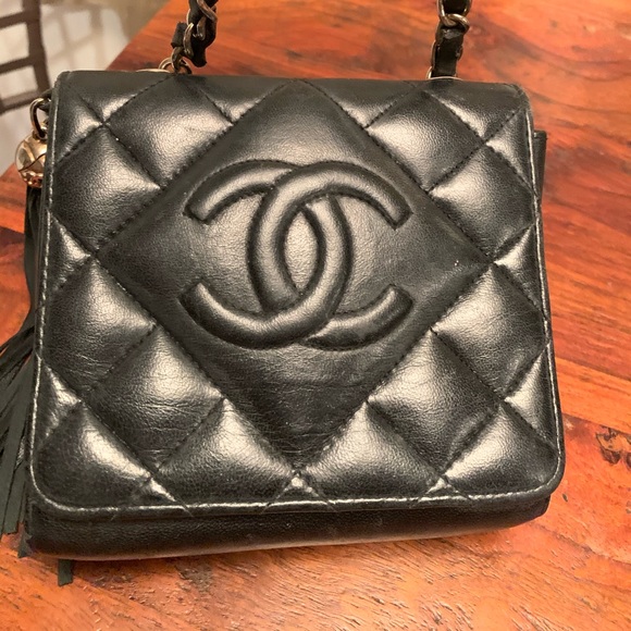 CHANEL Handbags - 60s-70s Channel purse , 💯 authentic!